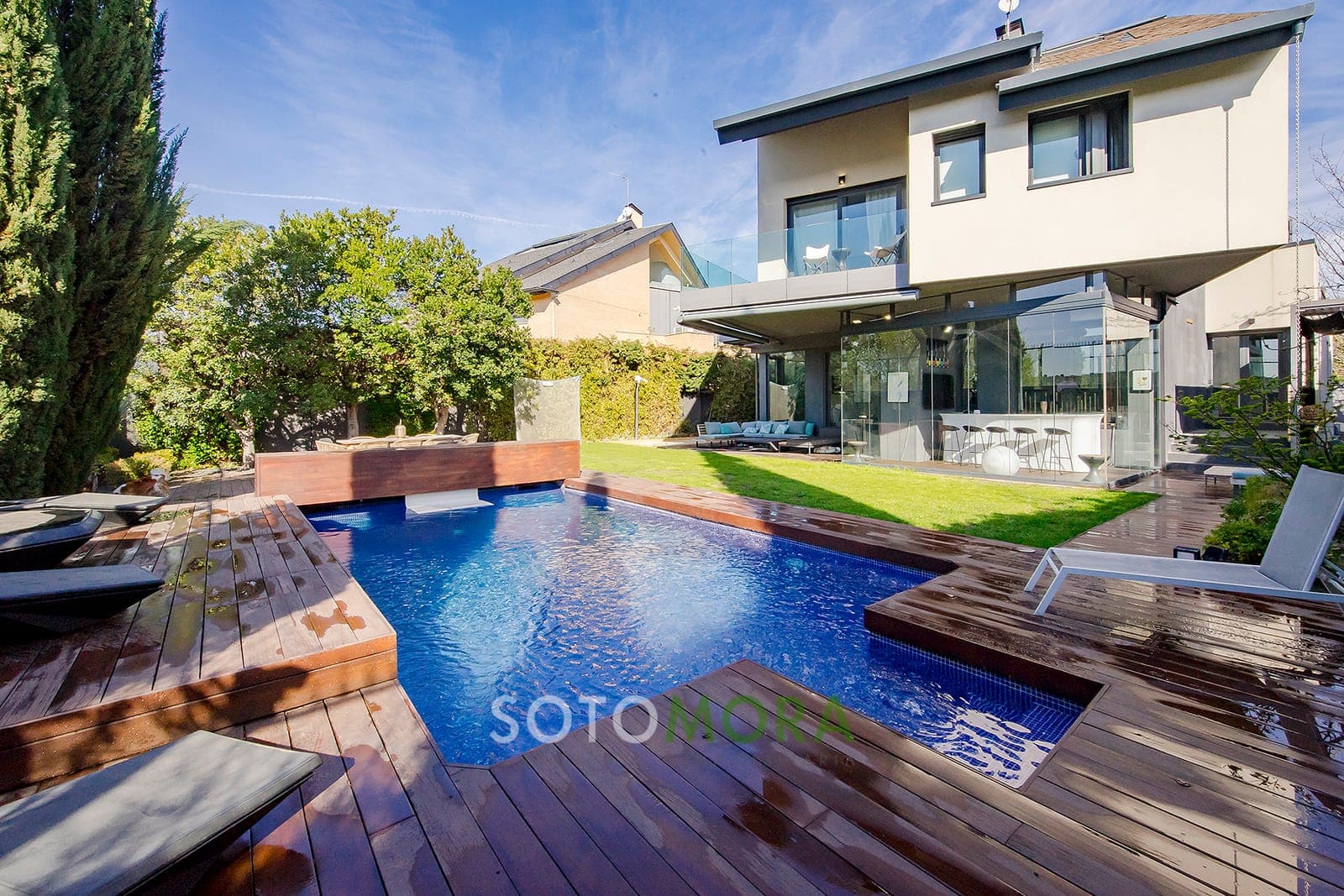 Moderno chalet Encinar de los Reyes